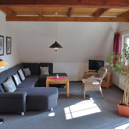Ferienwohnung-stricker-b-balkon-1-2 Apartment